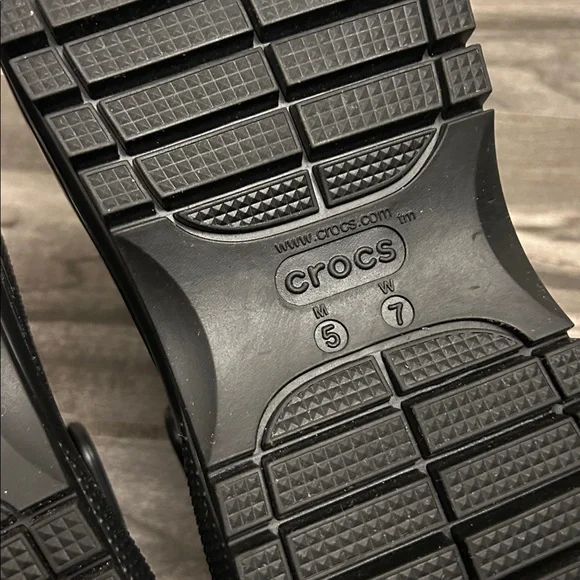 Crocs™ Bae Clog - Picture 11 of 14